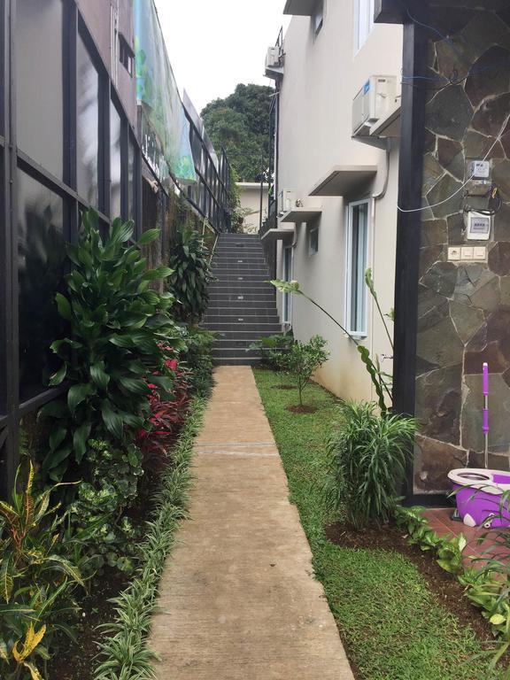 Avilla Puncak Buitenkant foto